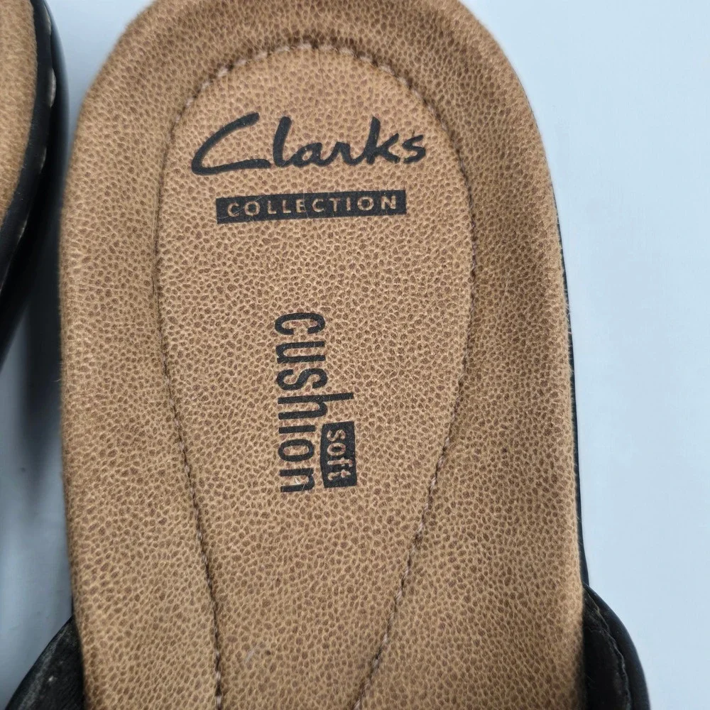 Clarks Sandal Women 8.5 Leisa Lacie Black Leather Slide Cushion Soft EUC Comfort